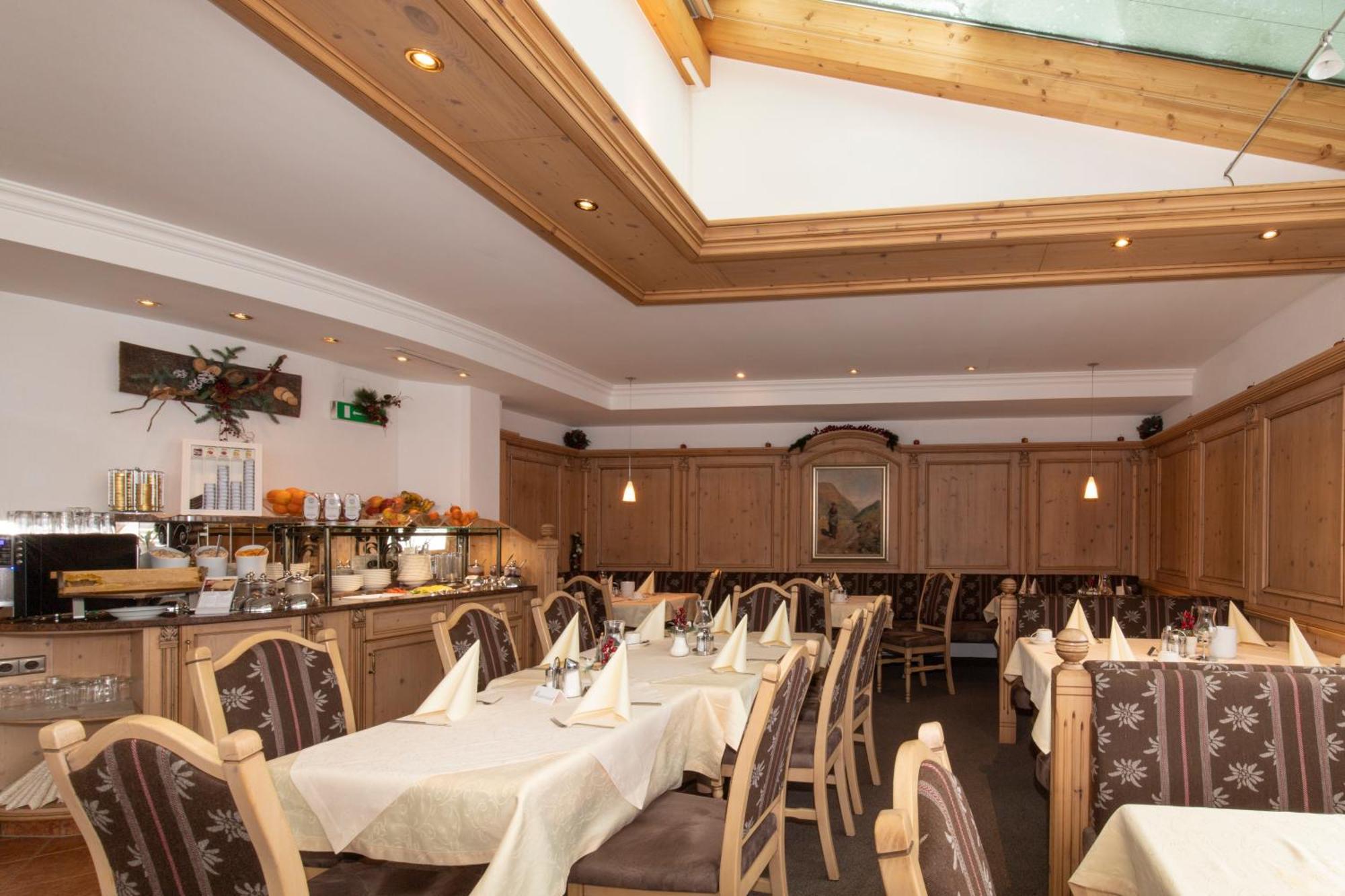 Hotel Garni Monte Bianco Ischgl Esterno foto