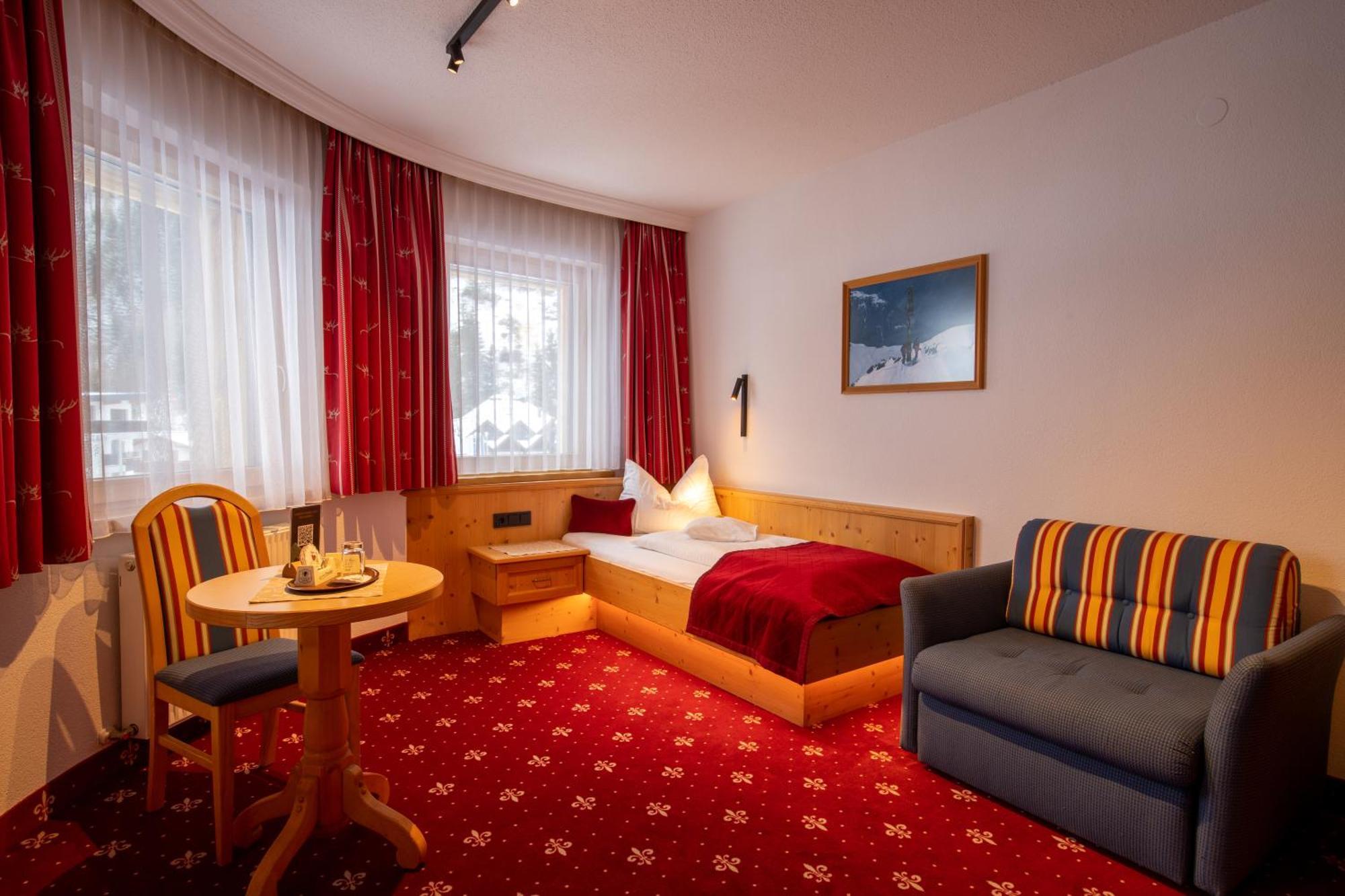 Hotel Garni Monte Bianco Ischgl Esterno foto