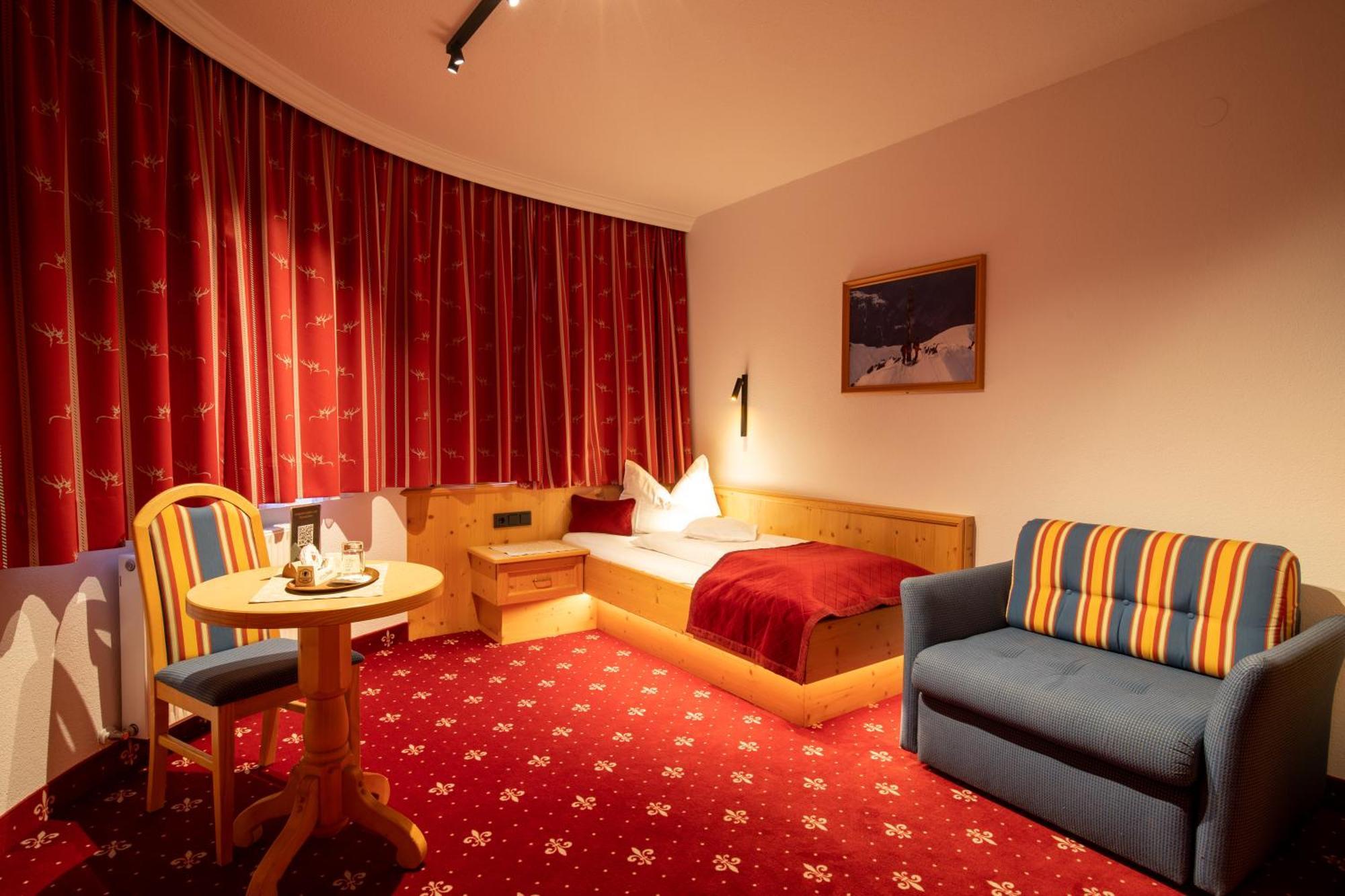 Hotel Garni Monte Bianco Ischgl Esterno foto
