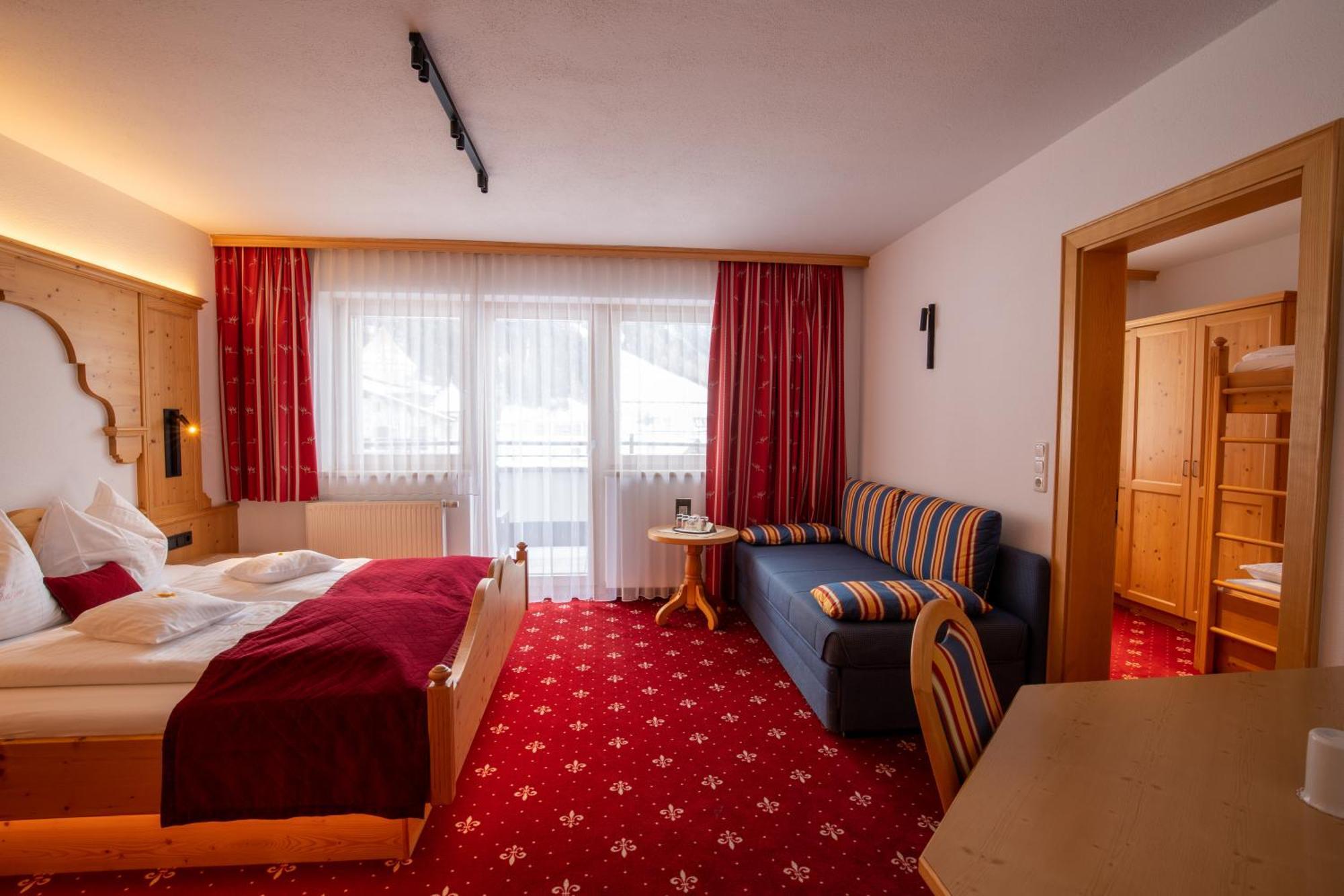 Hotel Garni Monte Bianco Ischgl Esterno foto