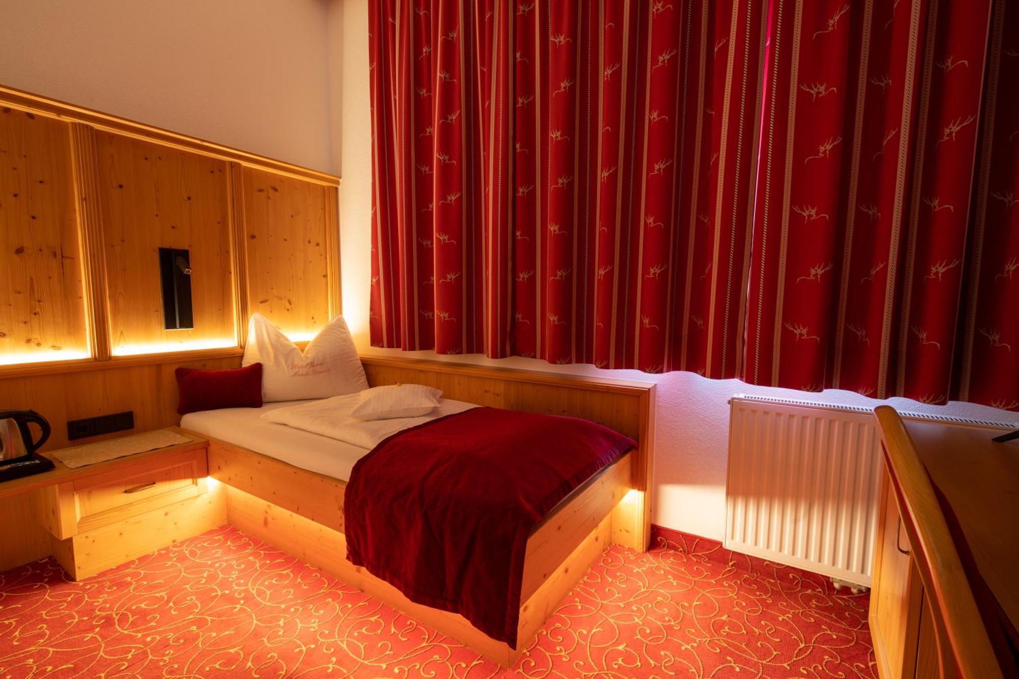Hotel Garni Monte Bianco Ischgl Esterno foto