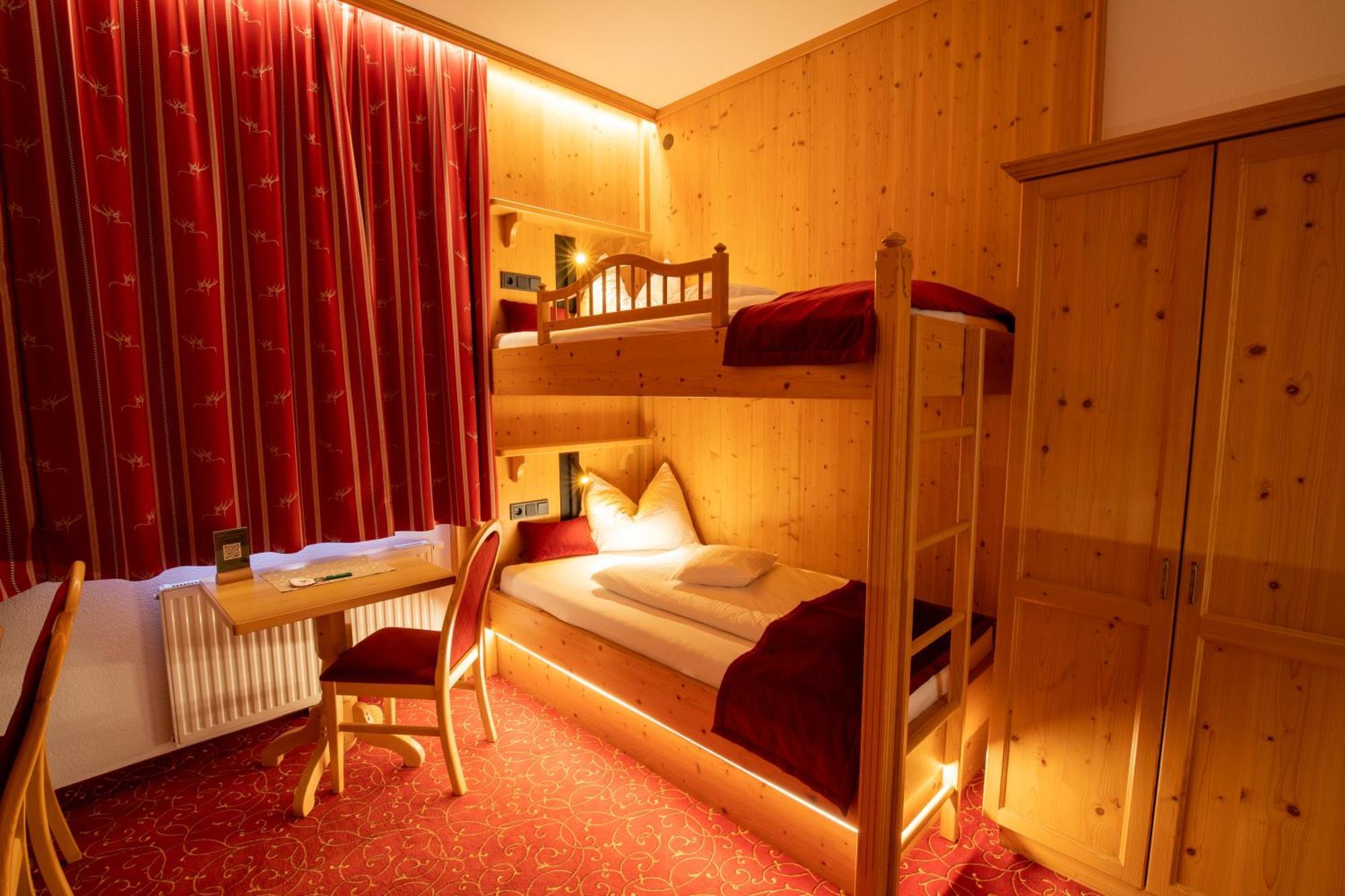 Hotel Garni Monte Bianco Ischgl Esterno foto